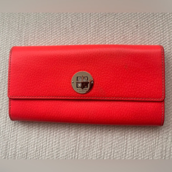 Kate Spade Wallet - Picture 1 of 4